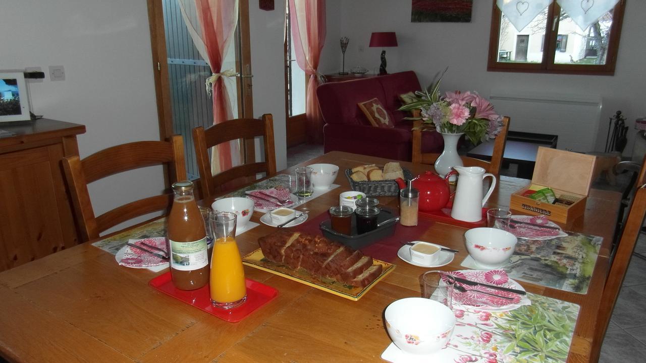 Au Vieux Tilleul Bed & Breakfast Veynes Exterior foto