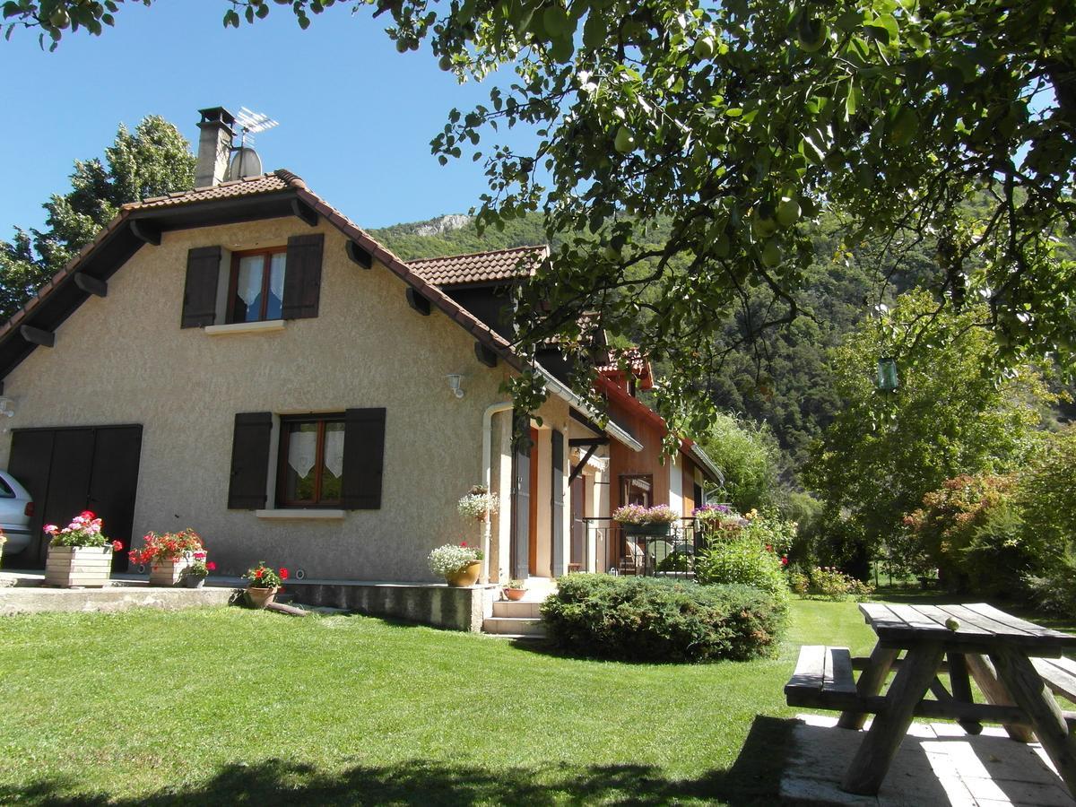 Au Vieux Tilleul Bed & Breakfast Veynes Exterior foto